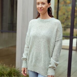 Jenni Kayne mint green crewneck Sweater